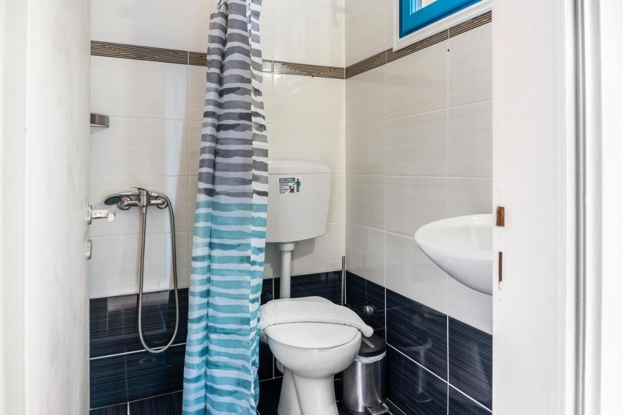 Oceanis Rooms Mikros Gialos Buitenkant foto